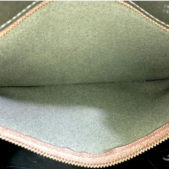 BURBERRYS Canvas Messenger Bag With Top Handle and Adjustable Leather Straps - Picture 9 of 11